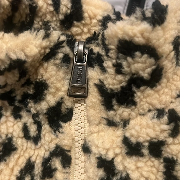 Polo Ralph Lauren Fleece Pullover Jacket
Size 2T Toddler Girl
Good Condition - Picture 2 of 3